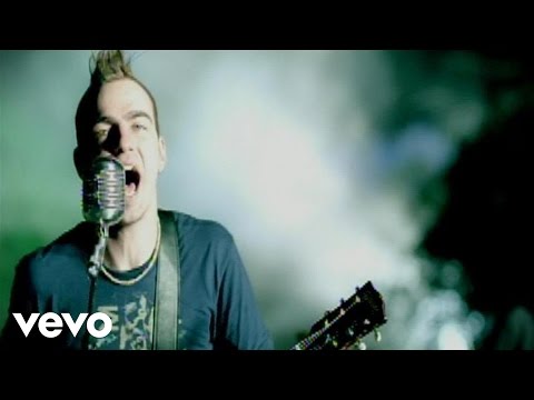 Three Days Grace - I Hate Everything About You (Official Video)