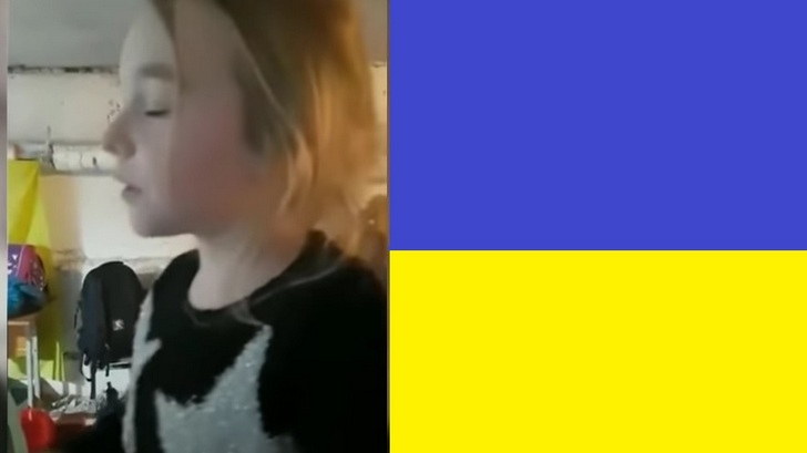 κοριτσάκι τραγουδάει στο καταφύγιο ουκρανία