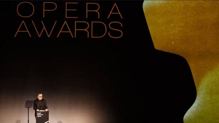 διεθνη βραβεια οπερασ